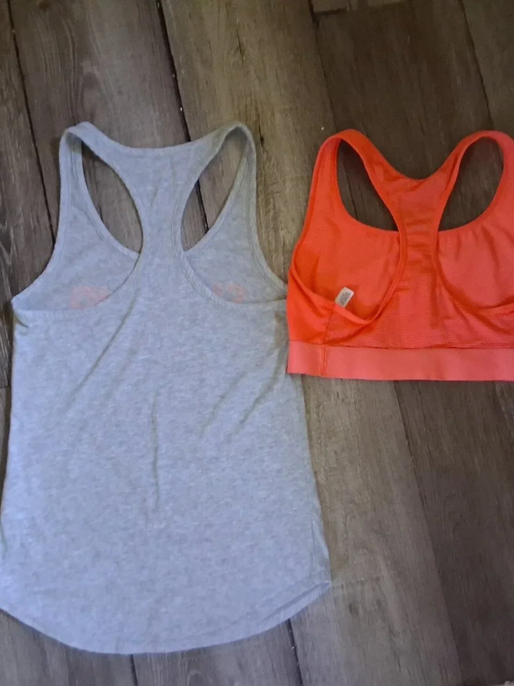 nike shut up and run tank tee xs Victoria secret bra small